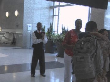 Atlanta Airport Employees Welcome Home Troops Part 1