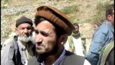 Watch as the Panjshir PRT gives humanitarian supplies to an Afghan Village